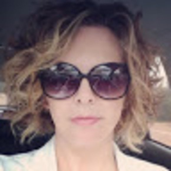 Meet your Posher, Tami - Picture 1 of 1